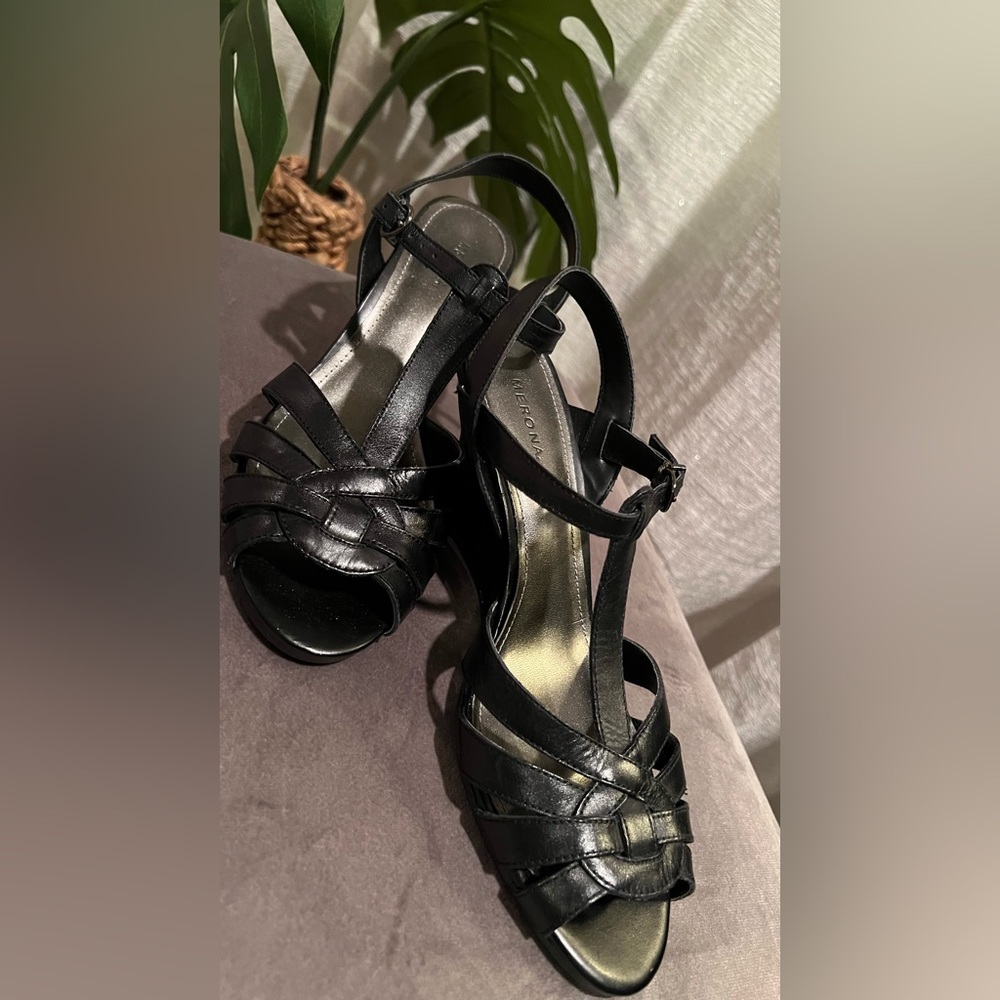 Black wedge sandals size 8.5